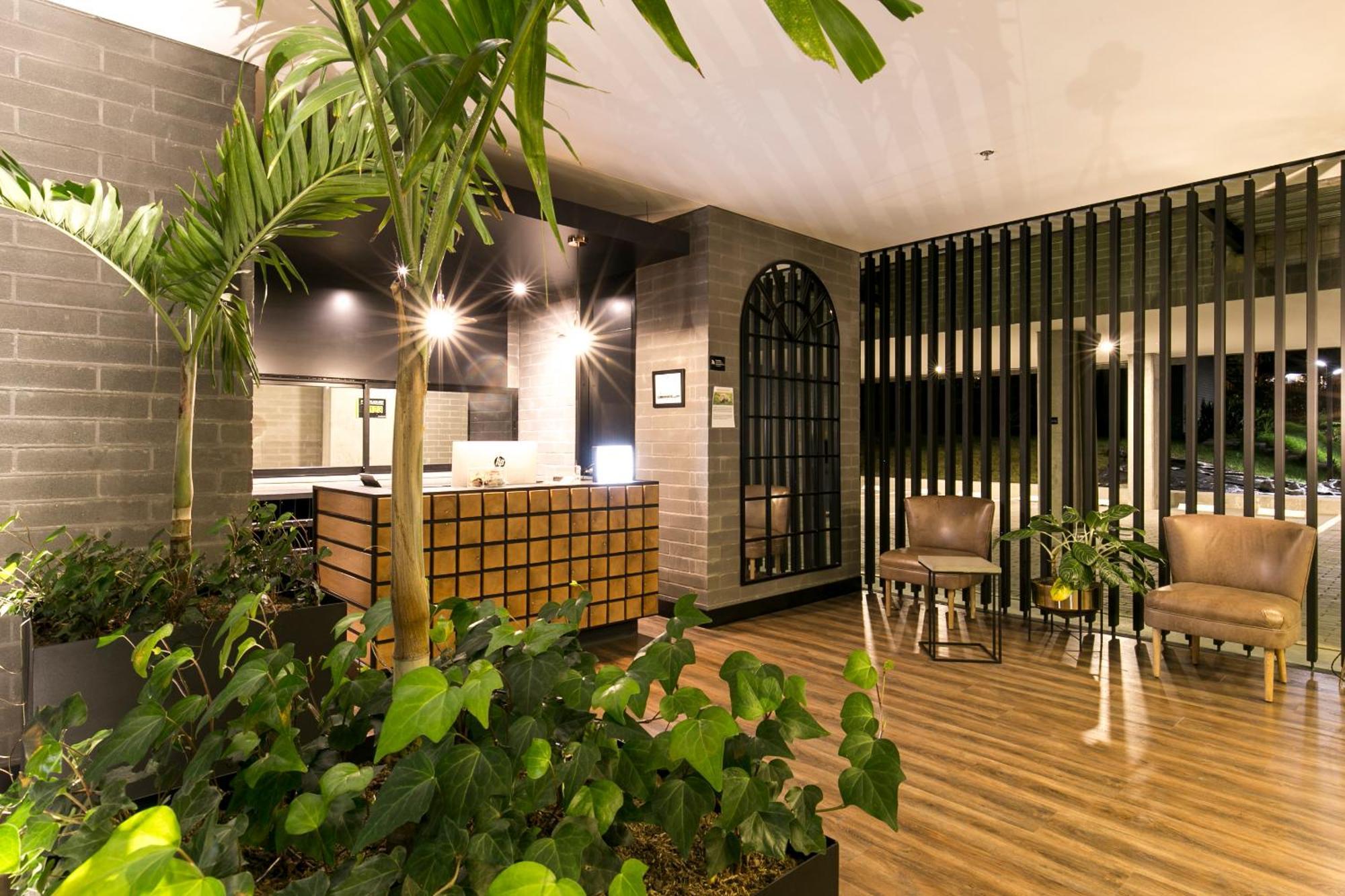 Loma Verde Aparthotel เมเดยิน ภายนอก รูปภาพ